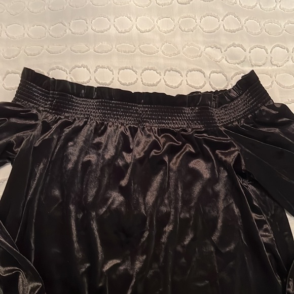 Velour Strapless Sweater - Picture 3 of 6